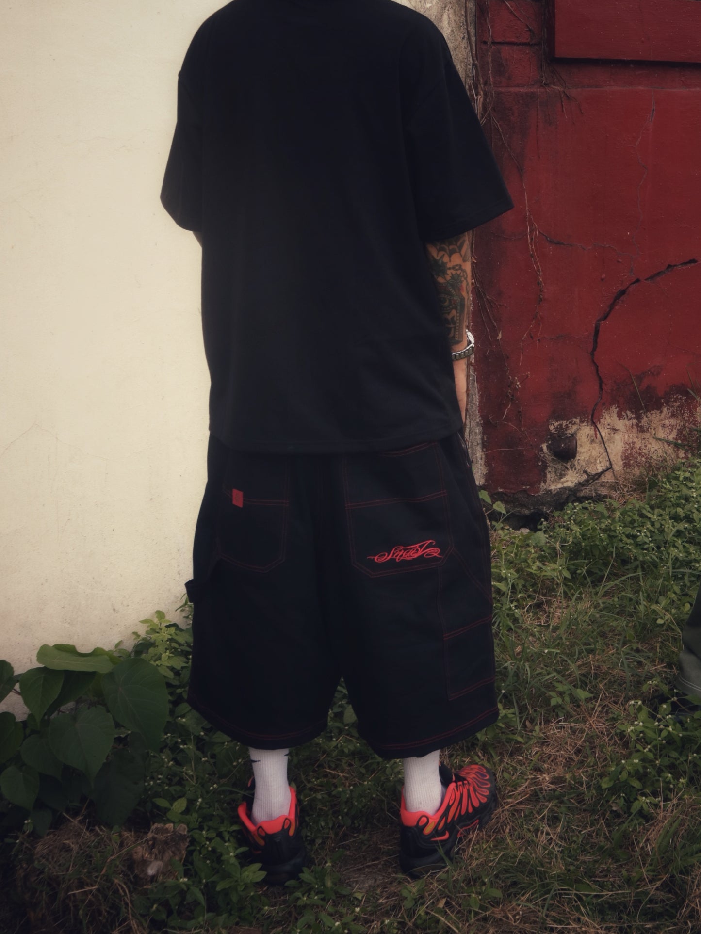 BLACK CARPENTER JORTS