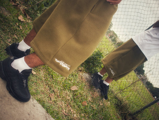 OLIVE GREEN SWEATSHORT