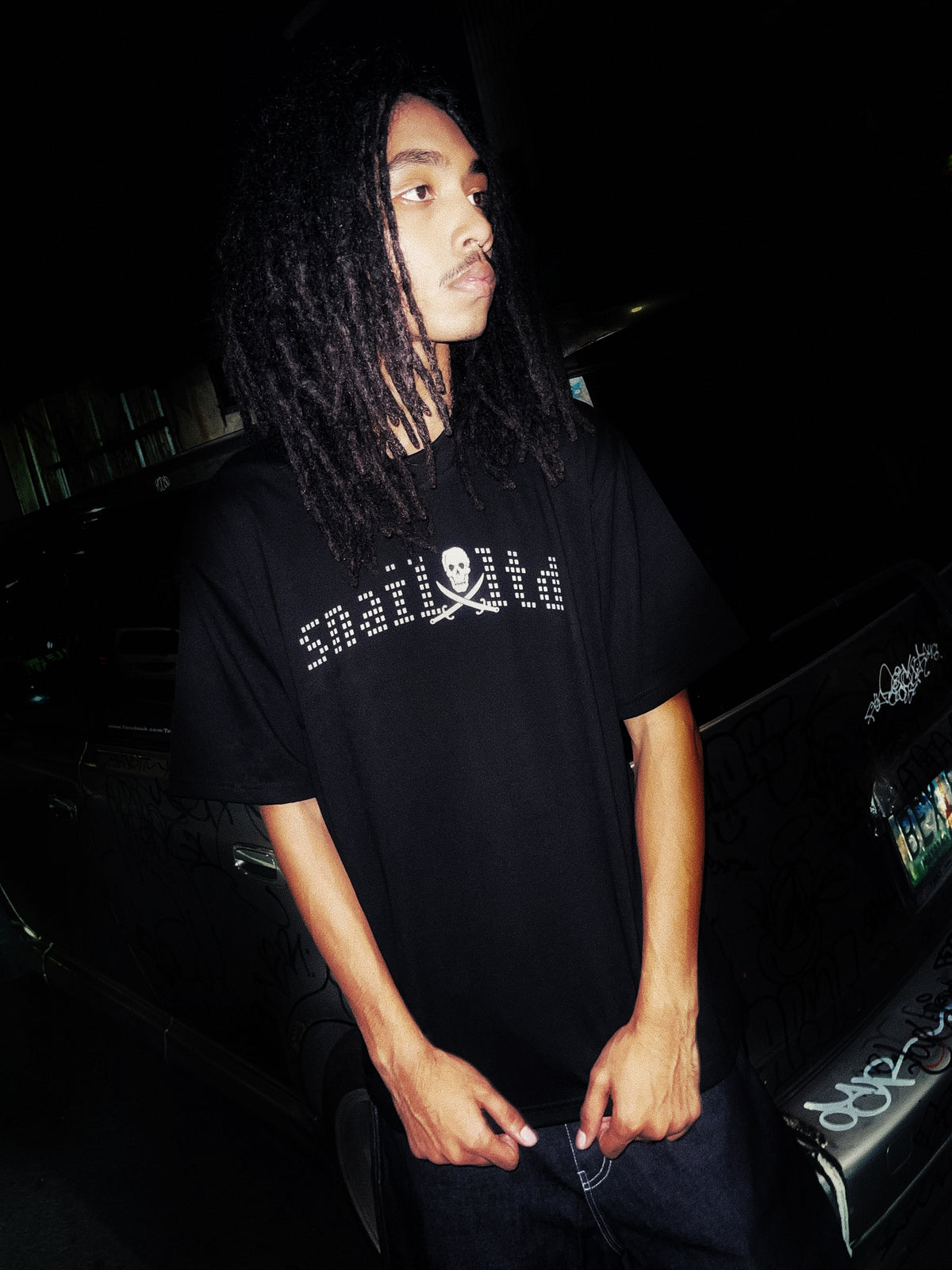 DOT-MATRIX SKULL TEE